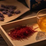 Safran aus dem iran Negin : pistils rouges, infusion jaune doré